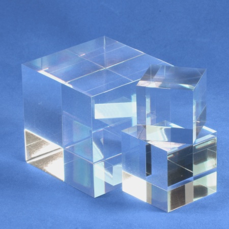 perfect polished clear acrylic cubes
